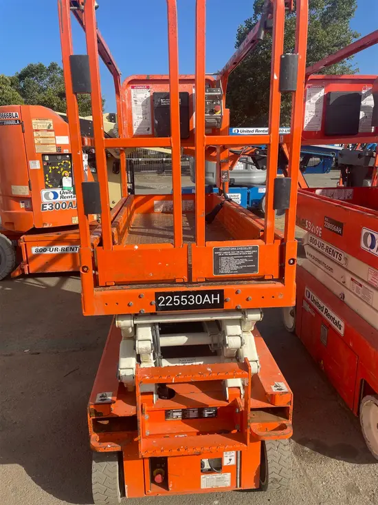 2019 Snorkel S3219E Scissor Lift