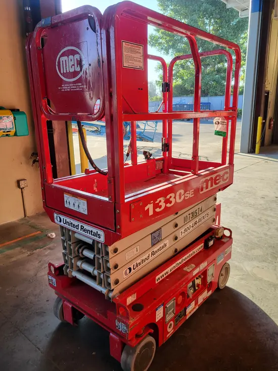2018 MEC 1330SE Scissor Lift