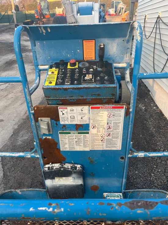 2014 Genie Z-34/22N Articulating Boom Lift