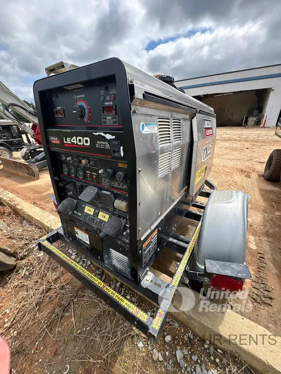 2023 Lincoln Electric LE400 Welder