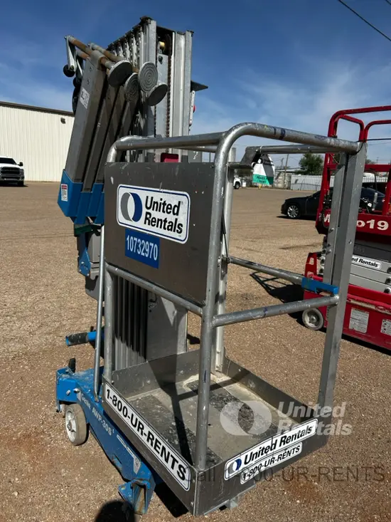2018 Genie AWP-30SDC Pusharound Lift