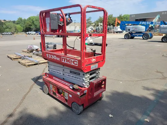 2017 MEC 1330SE Scissor Lift