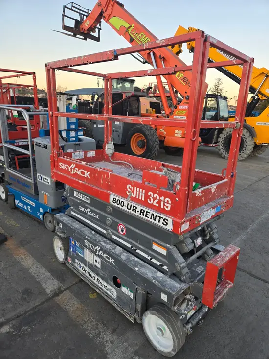 2018 Skyjack SJIII3219 Scissor Lift