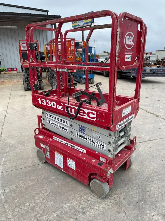 2018 MEC 1330SE Scissor Lift