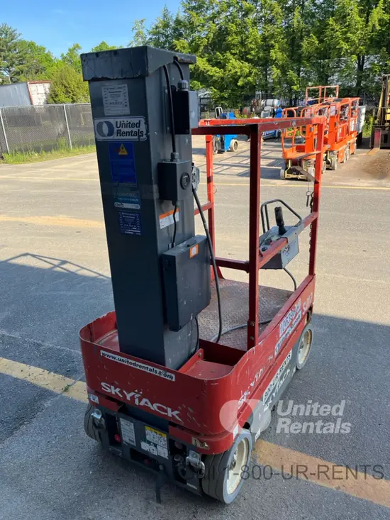 2017 Skyjack SJ12 Self-Propelled One-Person Lift