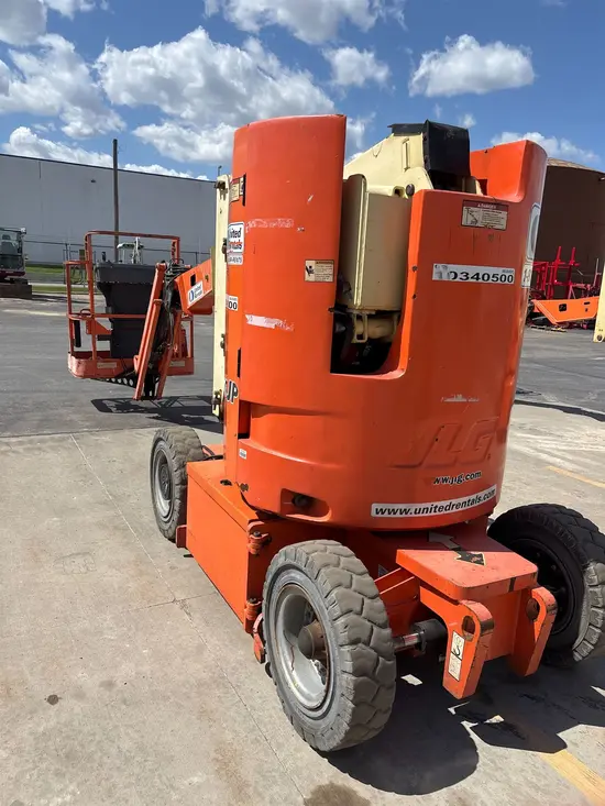 2015 JLG E300AJP Articulating Boom Lift