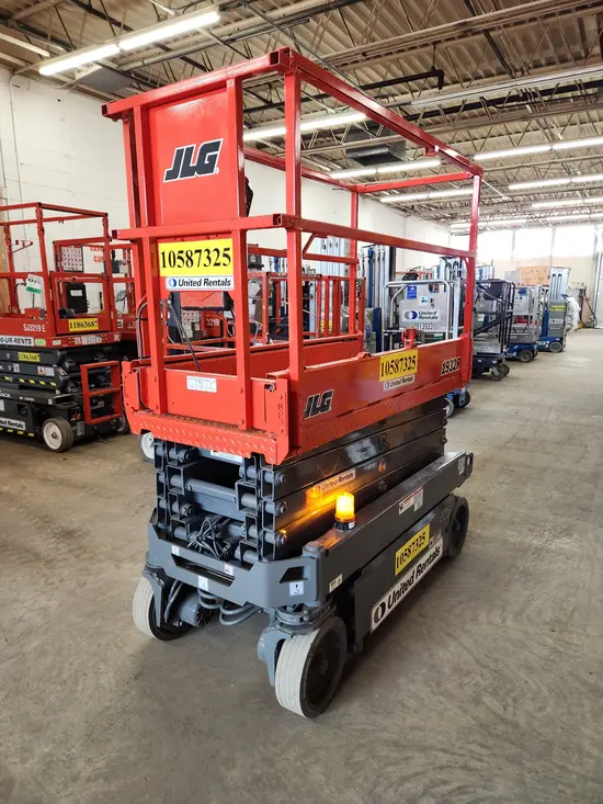 2017 JLG 1932R Scissor Lift