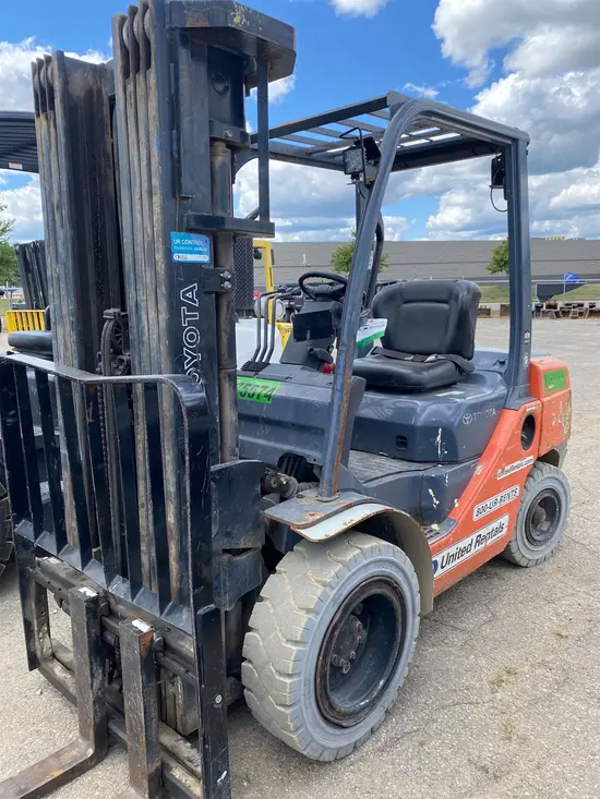 2019 Toyota 8FDU30 Warehouse Forklift