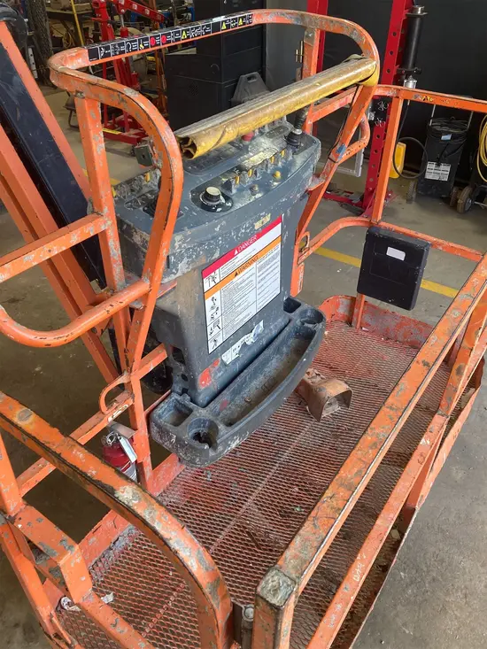 2016 JLG 450AJ Articulating Boom Lift