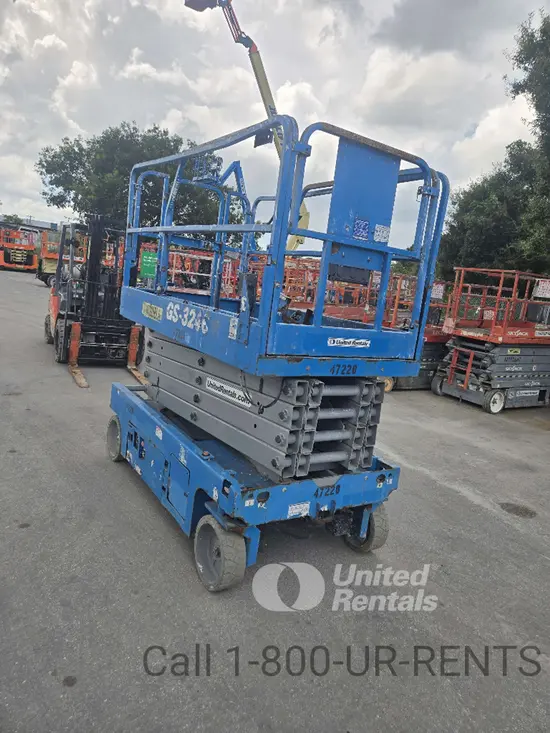 2017 Genie GS-3246 Scissor Lift