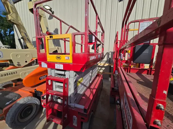 2022 MEC 4046SE Scissor Lift