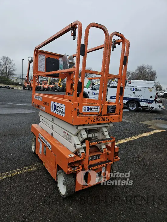 2018 Snorkel S3219E Scissor Lift