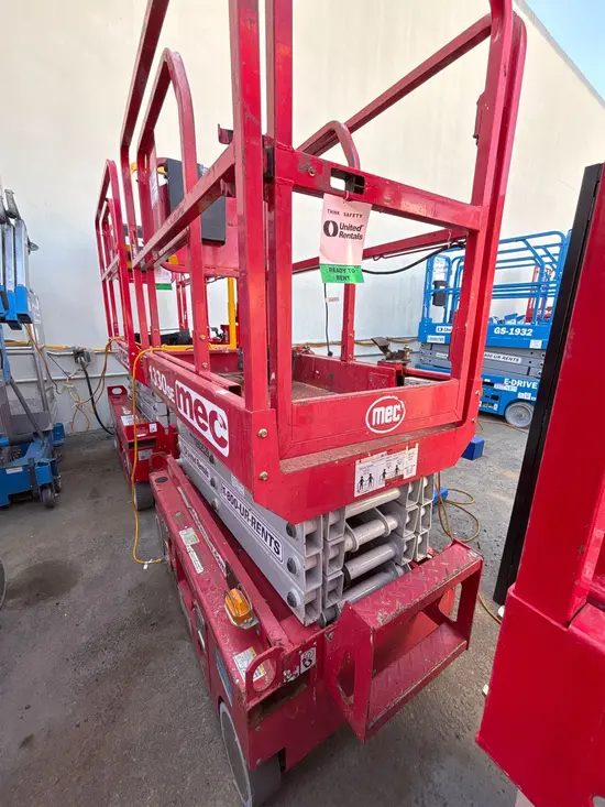 2019 MEC 1330SE Scissor Lift