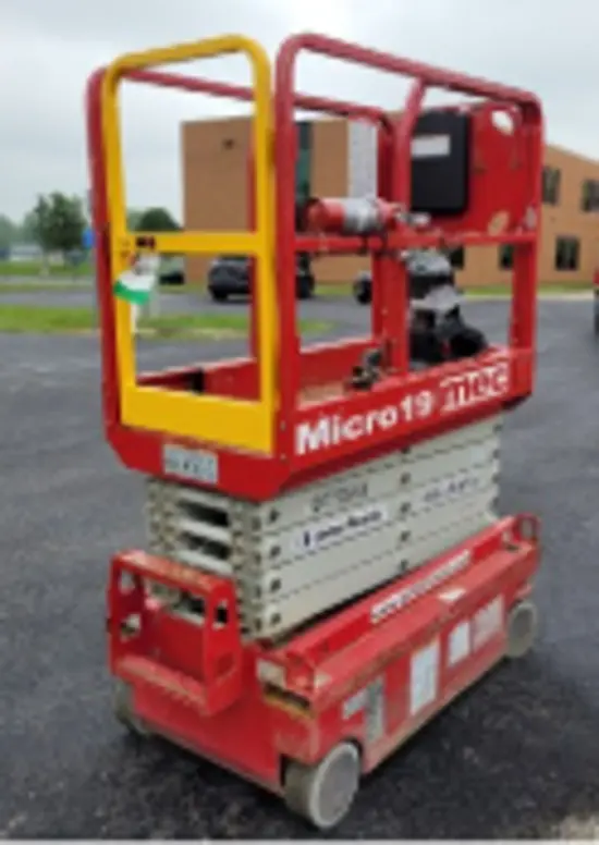 2018 MEC MICRO 19 Scissor Lift