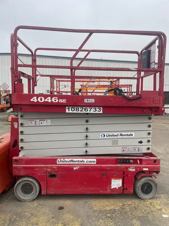 2018 MEC 4046SE Scissor Lift