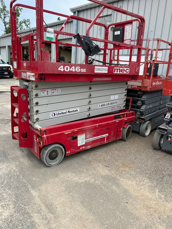 2017 MEC 4046SE Scissor Lift
