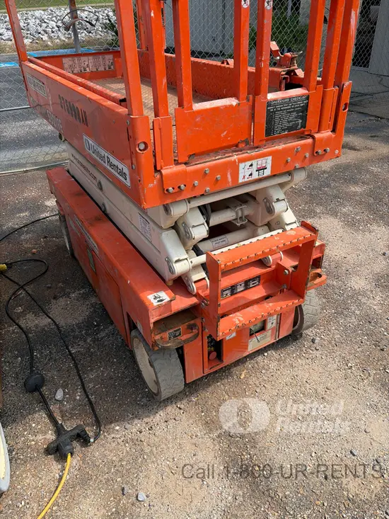 2021 Snorkel S3219E Scissor Lift