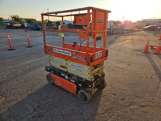 2018 JLG 1932R Scissor Lift