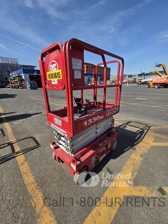 2018 MEC 1330SE Scissor Lift
