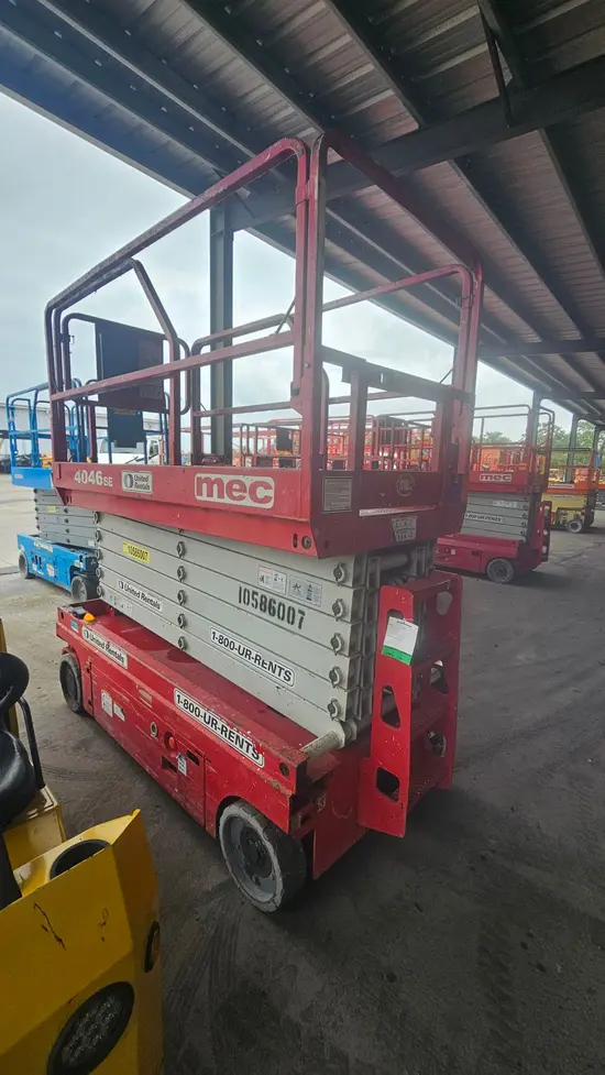 2017 MEC 4046SE Scissor Lift