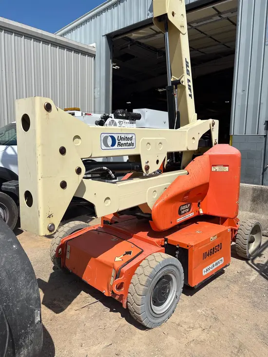 2016 JLG E400AJPN Articulating Boom Lift