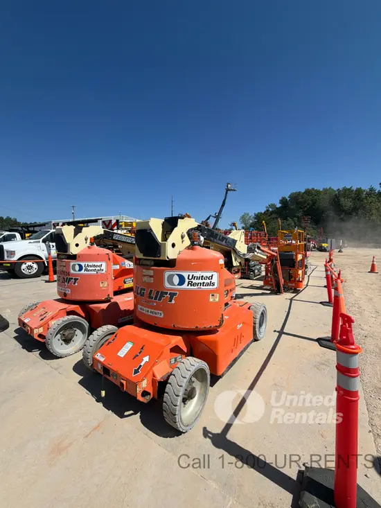 2013 JLG E400AJPN Articulating Boom Lift