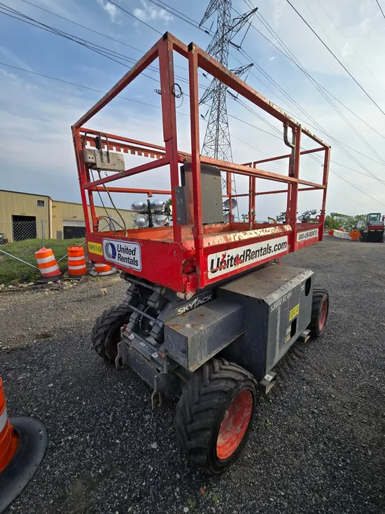 2017 Skyjack SJ6832RT Rough Terrain Scissor Lift