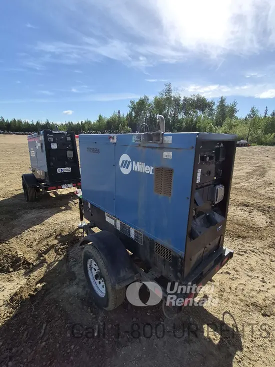 2021 Miller Welders Big Blue 500 Welder