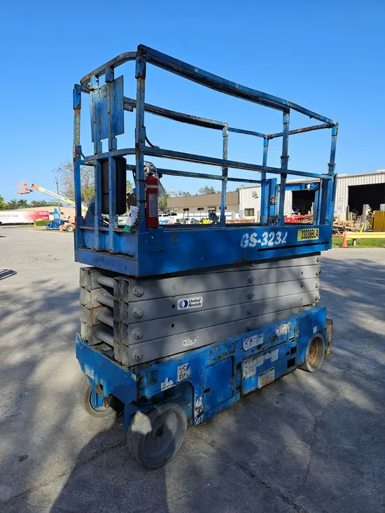 2015 Genie GS-3232 Scissor Lift