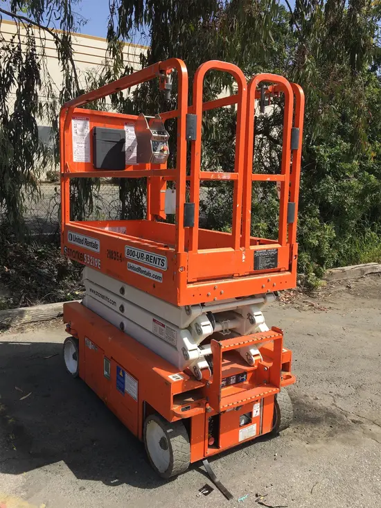 2018 Snorkel S3219E Scissor Lift