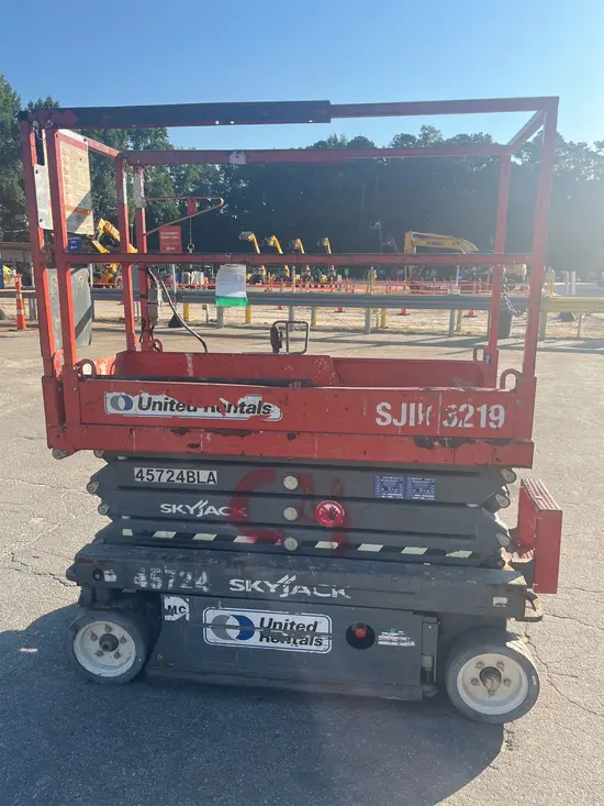 2017 Skyjack SJIII3219 Scissor Lift