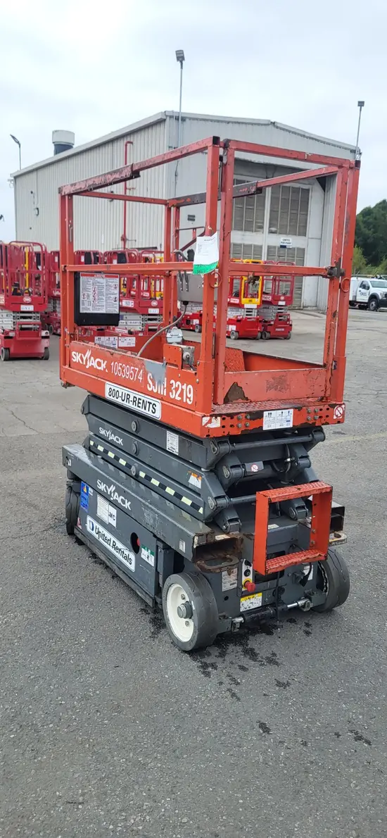 2016 Skyjack SJIII3219 Scissor Lift