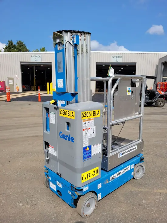 2017 Genie GR-20 Self-Propelled One-Person Lift