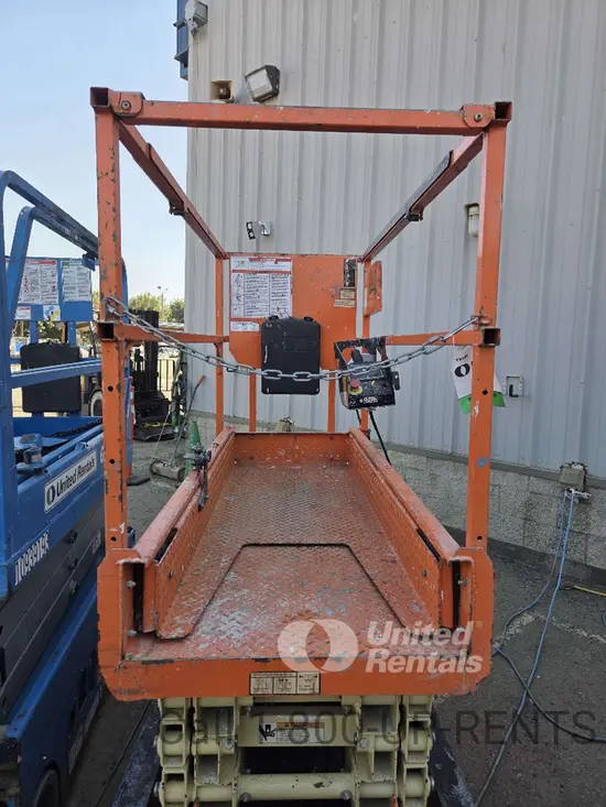 2018 JLG 1932R Scissor Lift