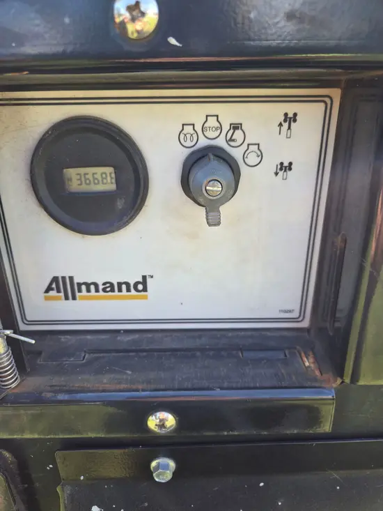 2019 Allmand NLV-ML3EC Portable Light Tower