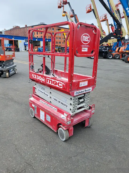 2018 MEC 1330SE Scissor Lift