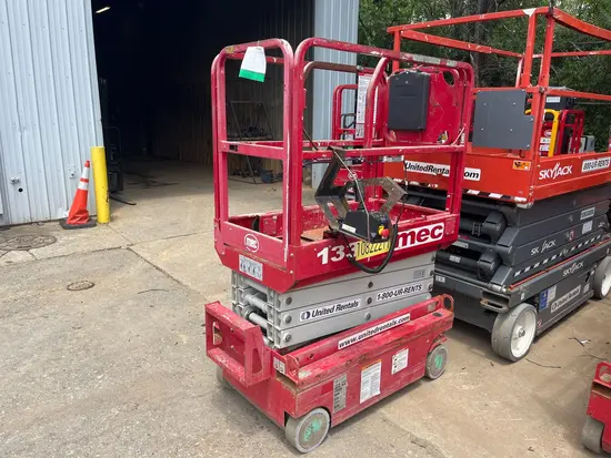 2018 MEC 1330SE Scissor Lift