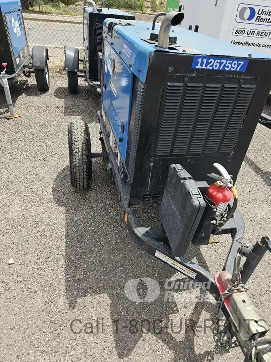 2021 Miller Welders Big Blue 300R Welder
