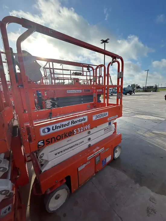 2020 Snorkel S3219E Scissor Lift