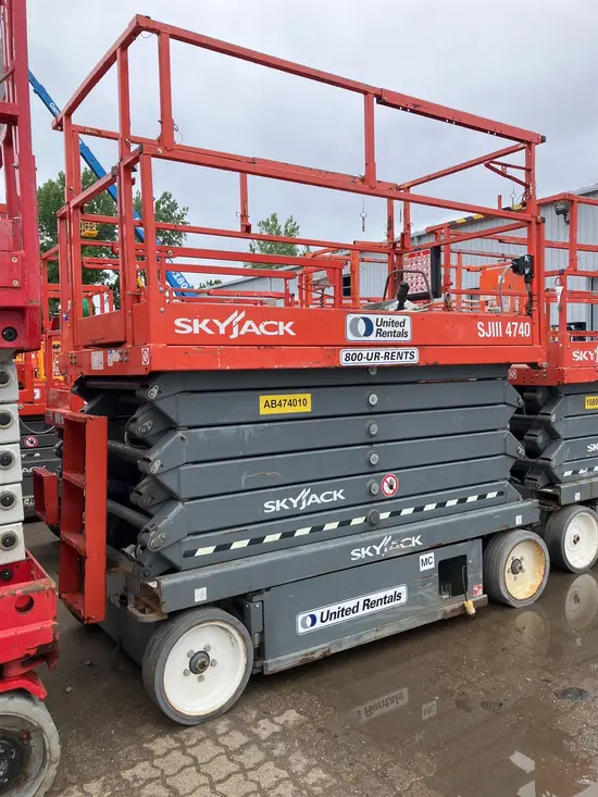 2016 Skyjack SJIII4740 Scissor Lift