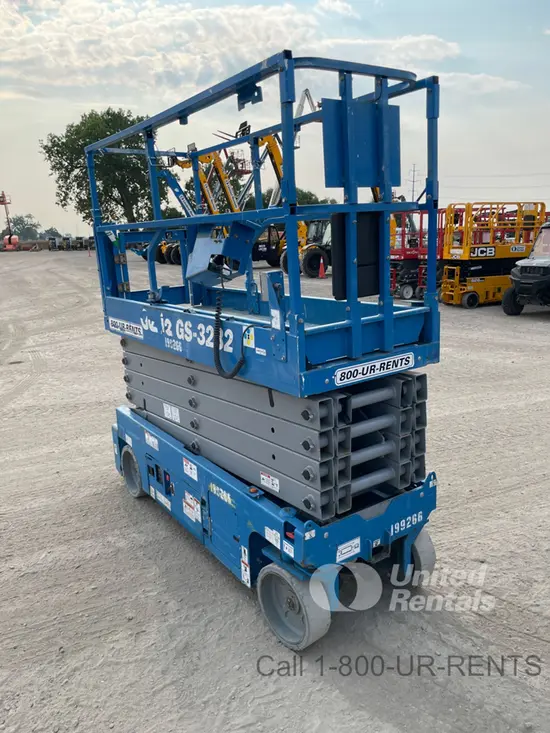 2017 Genie GS-3232 Scissor Lift