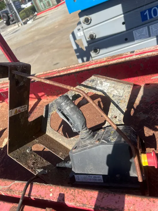 2018 MEC 1330SE Scissor Lift