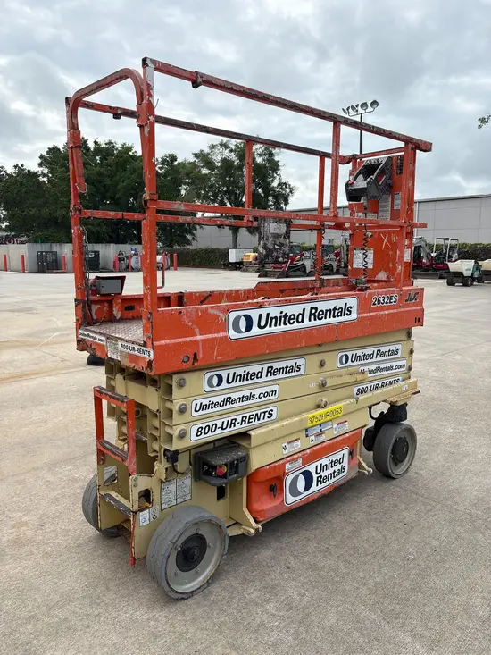 2017 JLG 2632ES Scissor Lift