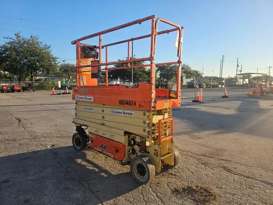 2017 JLG 2632ES Scissor Lift
