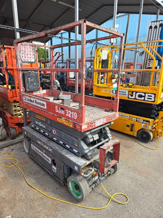 2016 Skyjack SJIII3219 Scissor Lift