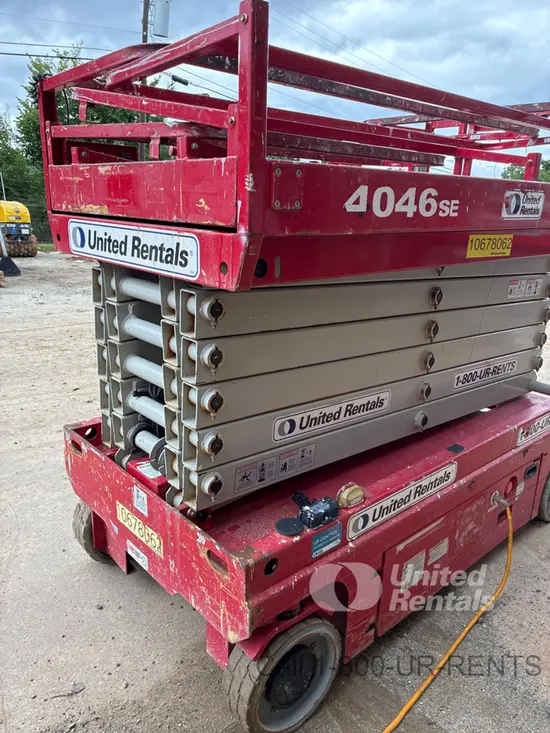 2017 MEC 4046SE Scissor Lift