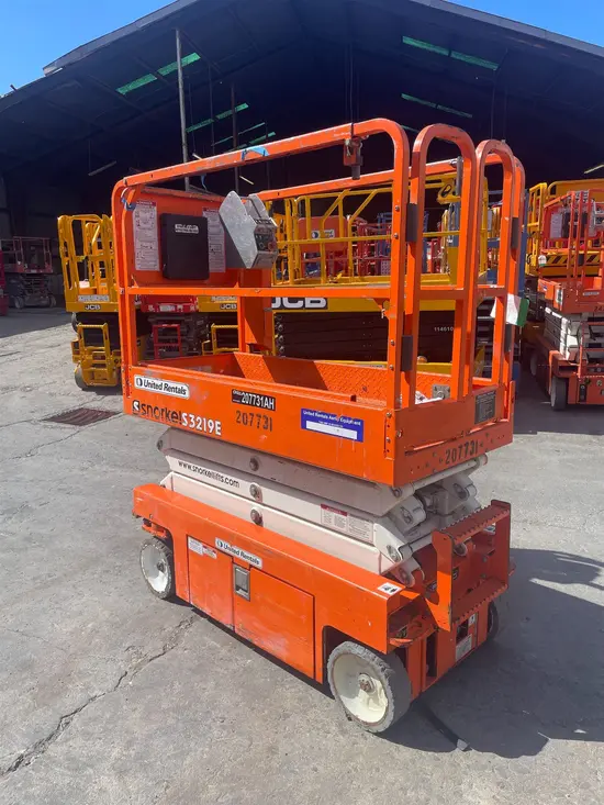2018 Snorkel S3219E Scissor Lift