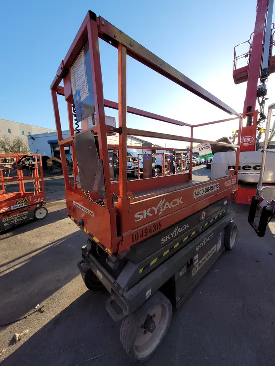 2016 Skyjack SJIII3220 Scissor Lift
