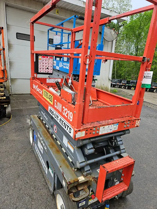 2018 Skyjack SJIII3219 Scissor Lift