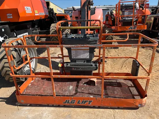 2016 JLG 600AJ Articulating Boom Lift